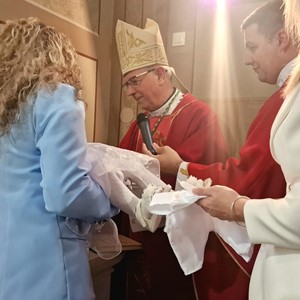 Biskup Gorski krstio sedmo dijete obitelji Dodić u Velikoj Gorici